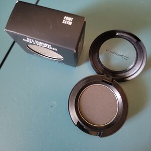 NEW MAC eyeshadow Single Pot Eye Shadow Print Satin Gray Gray Color NIB